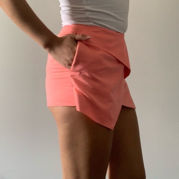 🌸 TopShop Petite Pink Mini Skort - Size 6, Elevate Your Summer or Party Look!🌸 - Picture 2 of 12